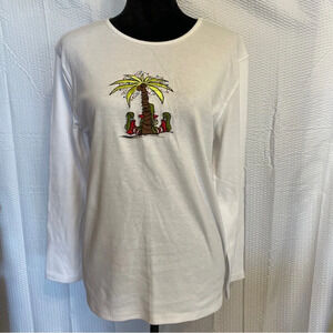 Christmas palm tree white tee Women’s size XL.